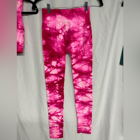 Pink Tie Dye Set - Picture 4 of 5